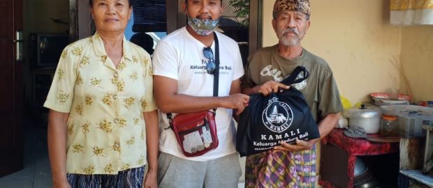 Komunitas Madura di Bali Berbagi Sembako Tanpa Melihat Identitas