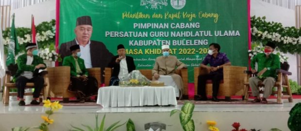 KH. Asep Saifudin Chalim Lantik dan Baiat Pengurus Baru PC PERGUNU Buleleng Periode 2022-2025