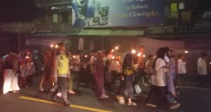 Malam Idul Fitri; Masyakat Muslim Bajera Tabanan Laksanakan Takbir Keliling